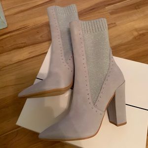 Dolce Vita suede booties gorgeous 7.5 bnwt